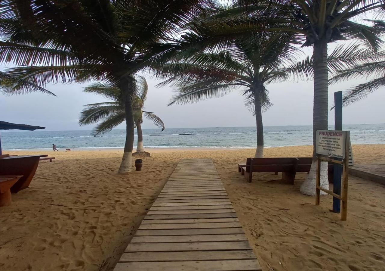 Cocobeach-Hotel Lome Exterior photo